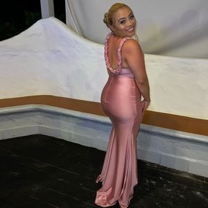 Medium stretchy custom-made